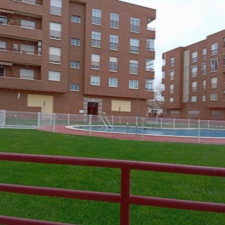 雷阿尔城Buen Lugar Trabajo Y Familiar公寓 外观 照片